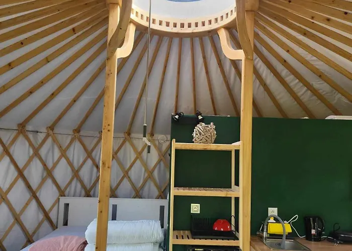 Luksusowy namiot Zagroda Zabłocie Jurty Zablocie (Legionowo)