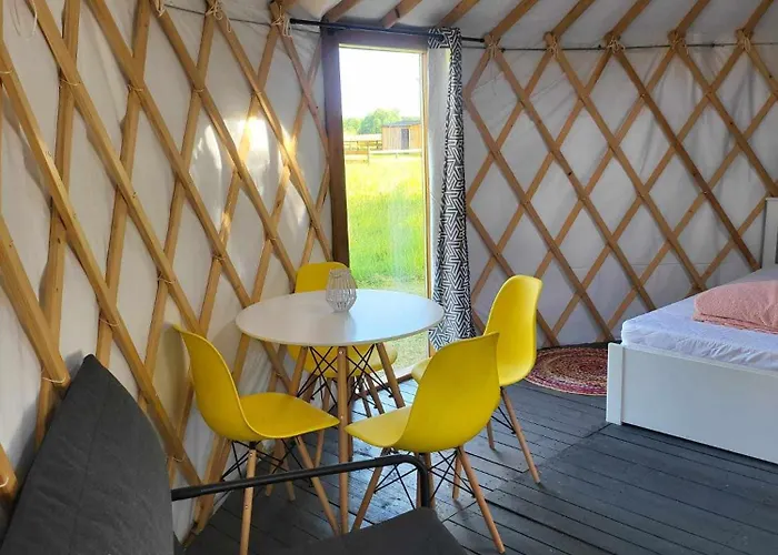 Luksusowy namiot Zagroda Zabłocie Jurty *